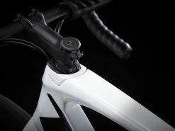 Trek Madone Sl 6 Trek Whitetrek Black 2022 -Fahrräder Verkaufsladen trek madone sl trekwhitetrek black 4