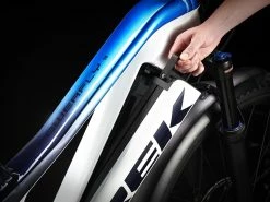 Trek Powerfly FS 9 Equipped / Crystal White - Alpine-Dark Blue Fade/ 2022 -Fahrräder Verkaufsladen trek powerfly fs 9 eq 8